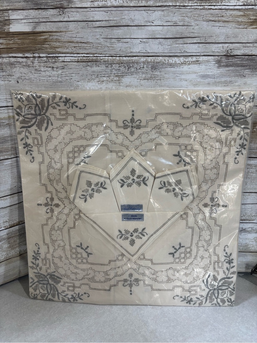 New old stock vintage table cloth and napkins